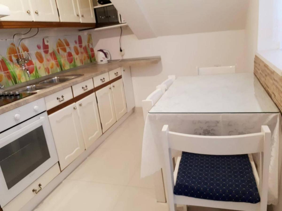 Eva Apartment *
