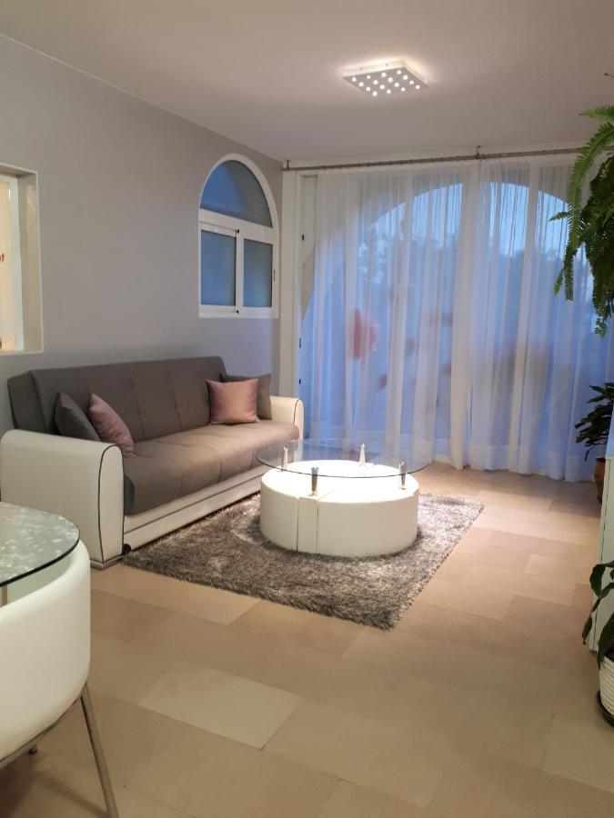 Eva Apartment *